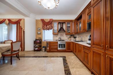 Дом, ВИК к/п (Кузнецово), 378&nbsp;кв.м