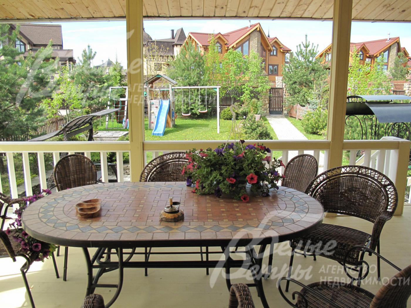 Крытая веранда