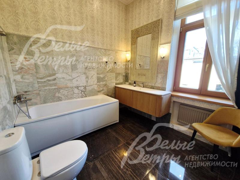 Санузел в мастер-спальне.