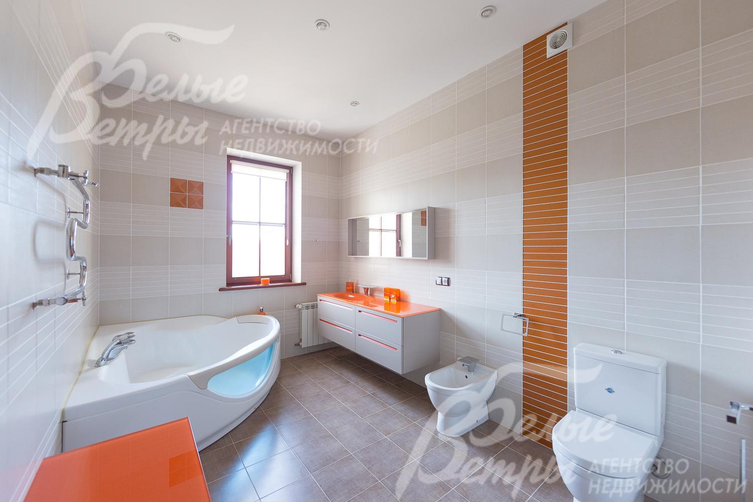 Санузел в мастер-спальне