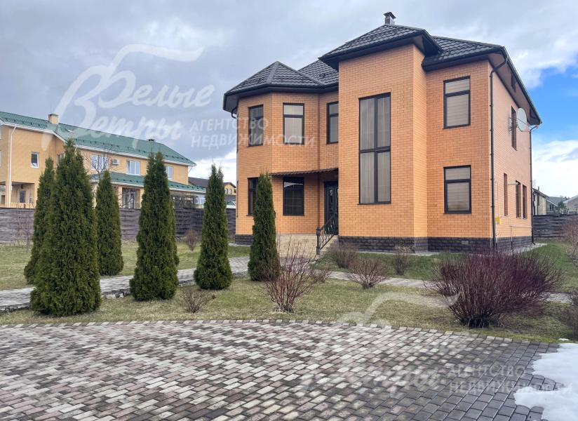 Кирпичный дом 340 кв.м в охраняемом КП Никольские озера