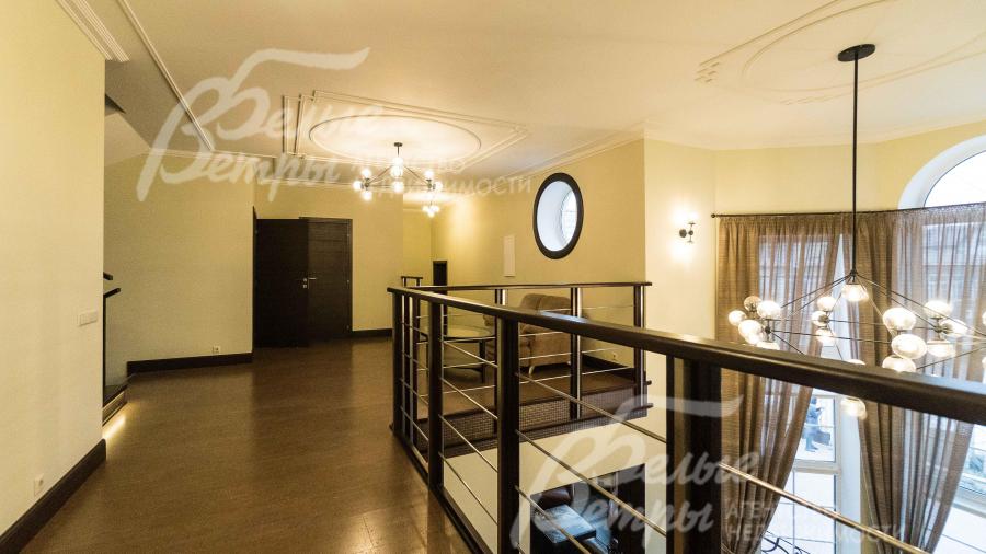 Холл галерея 