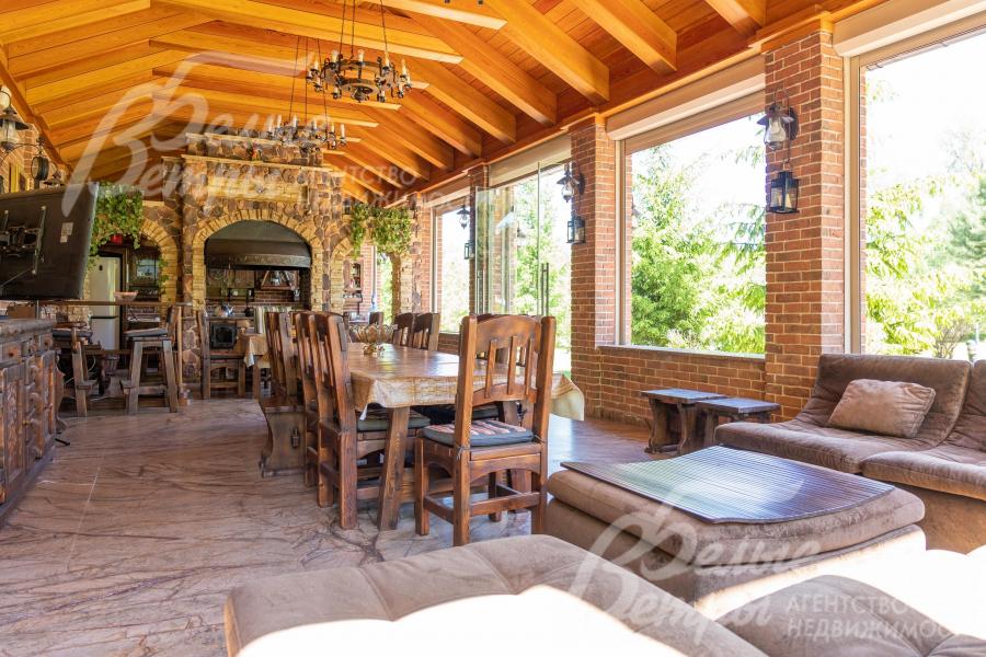 Мягкая зона в беседке