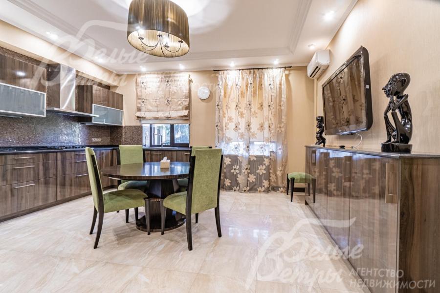 Кухня-столовая 17.5 кв.м