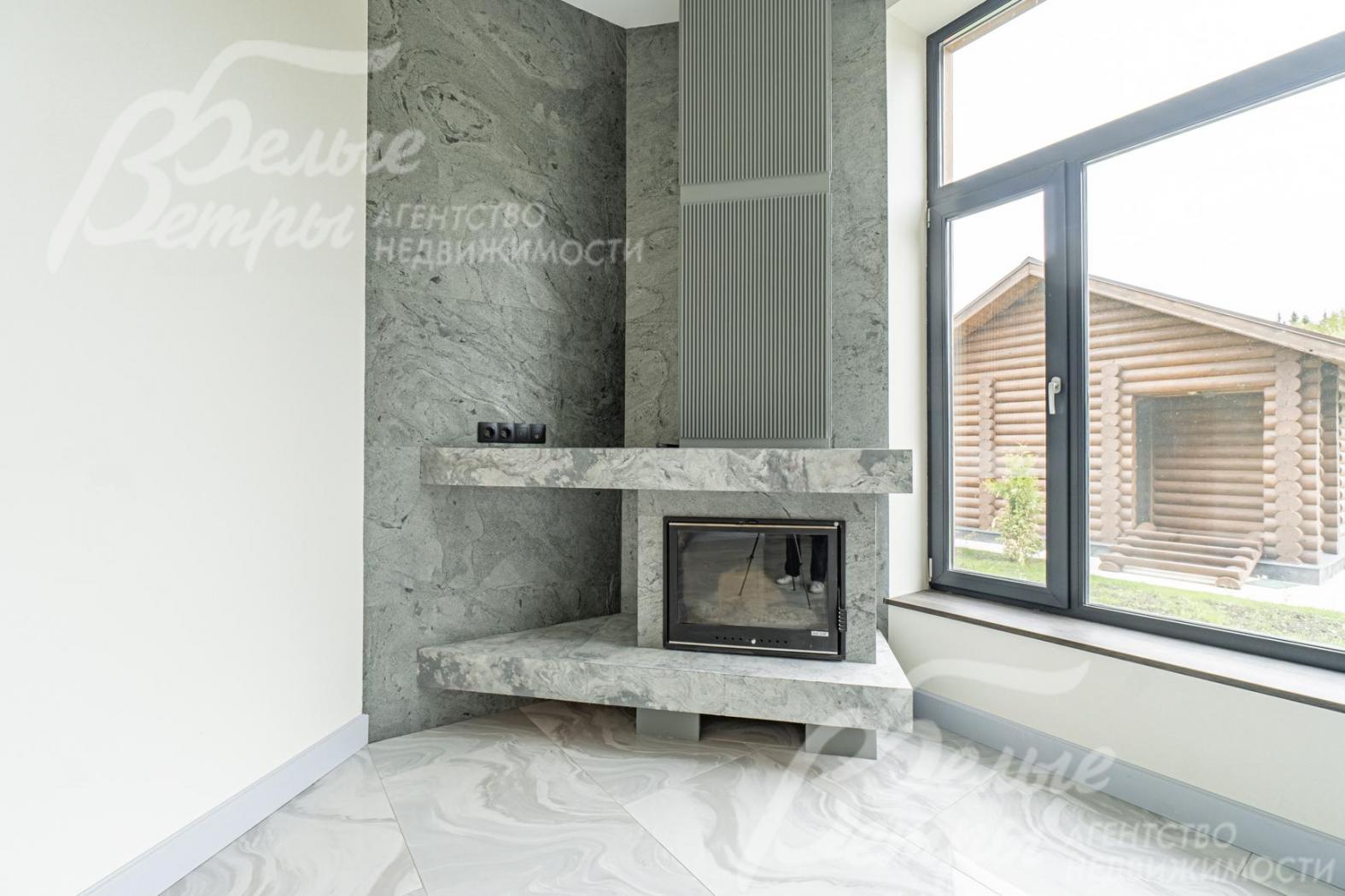 Камин в гостиной