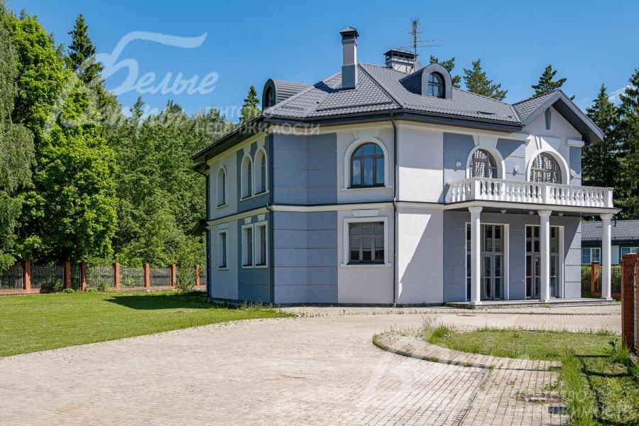 Площадка из брусчатки