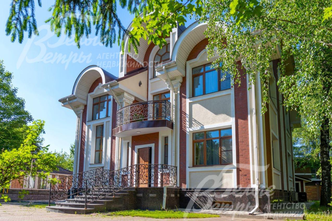 Усадьба 468 кв.м в стародачном историческом месте на территории Москвы