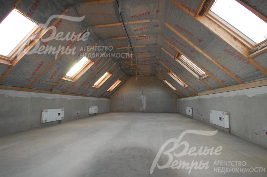 2-ой мансардный этаж в банкетном доме 