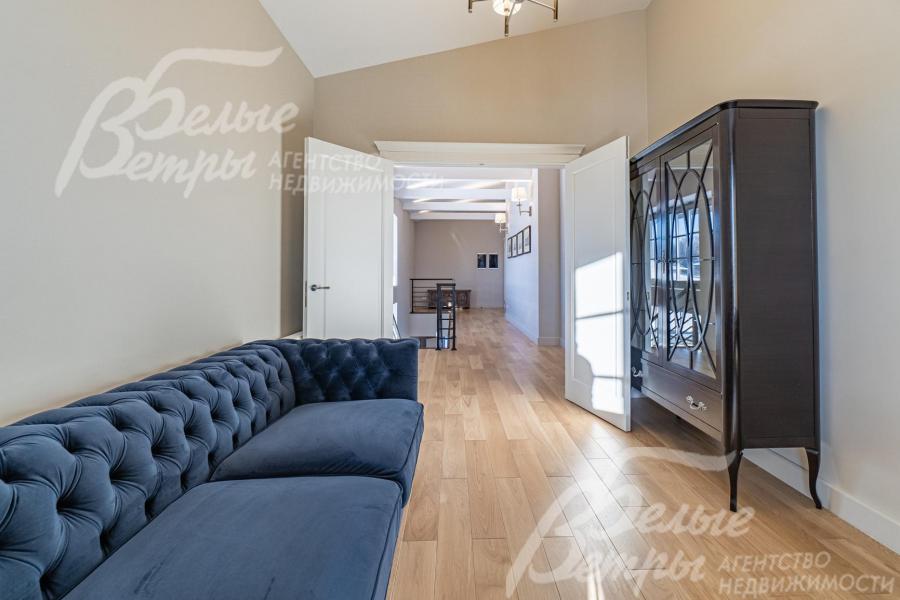 На полу инженерная доска