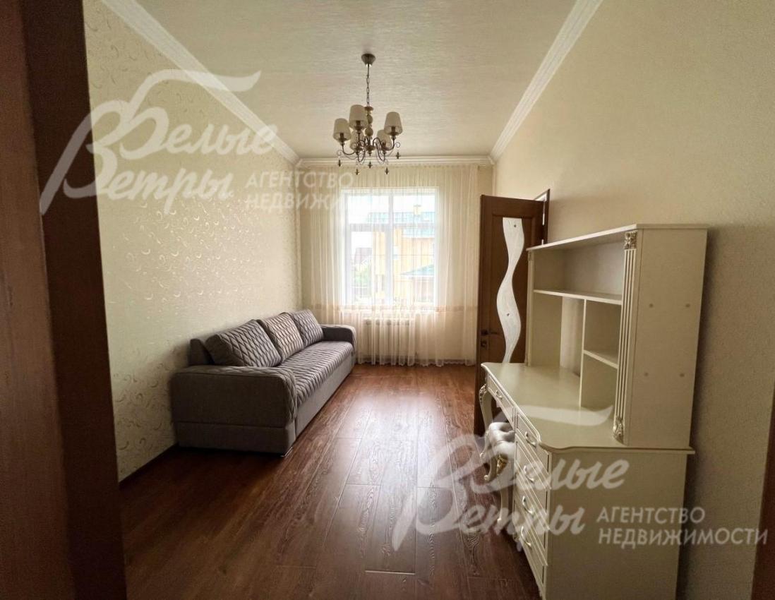 Гостевая спальня с раскладным диваном.