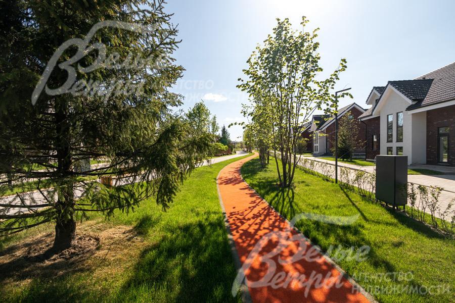 Беговые дорожки вдоль бульвара протяженностью более 1 км в п. Резиденция Булатово