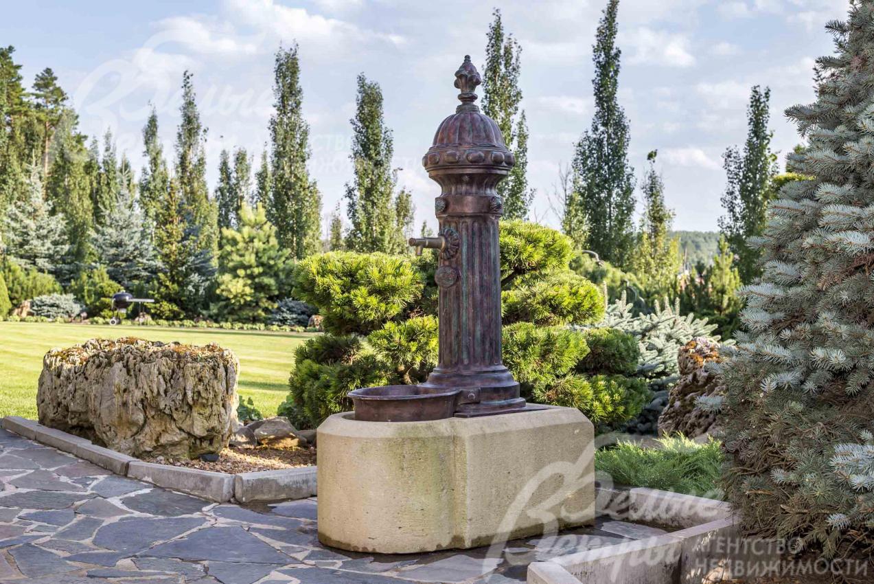 Действующая водная колонка фирмы Robers