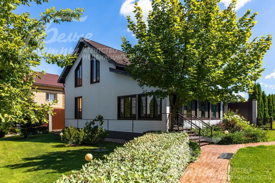 Растут взрослые деревья