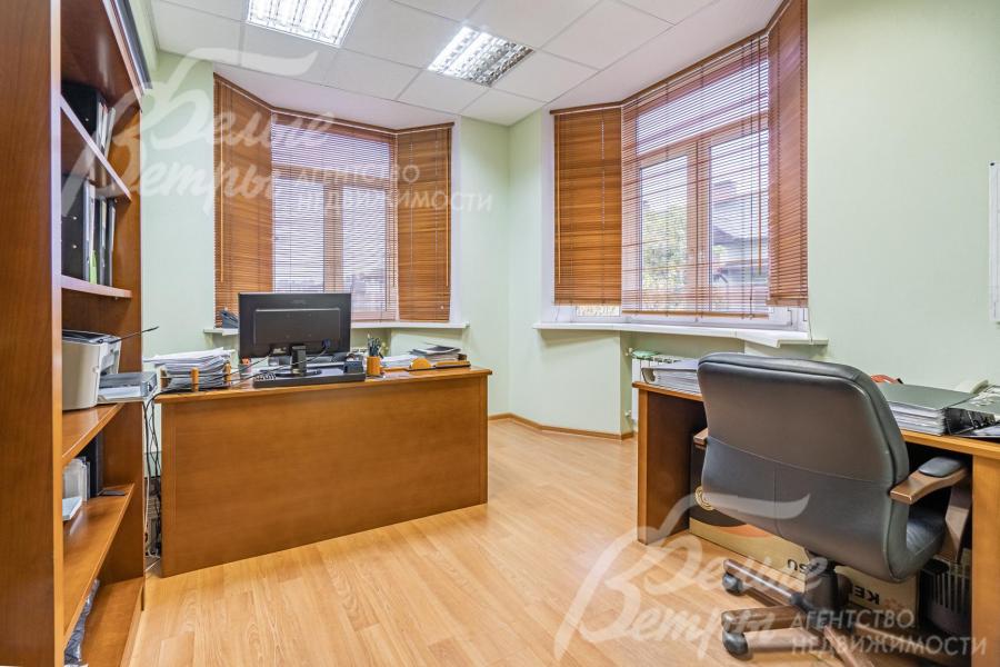 Помещение 13,8 кв.м на 2-м этаже