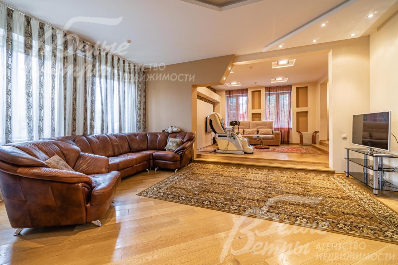 Сложные многоуровневые потолки с подсветкой