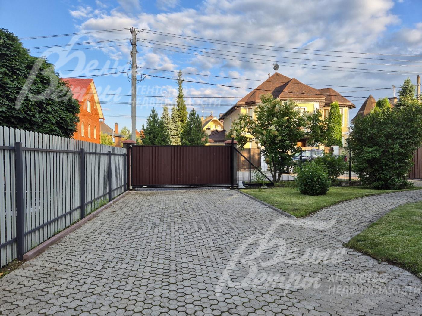 Парковка на 4-5 авто