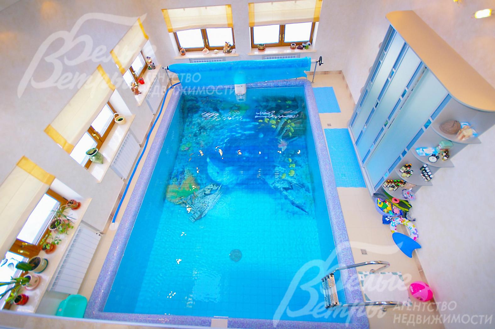 Скимерный бассейн 6,2*4 м, глубина 1,8 м, с противотоком и подсветкой