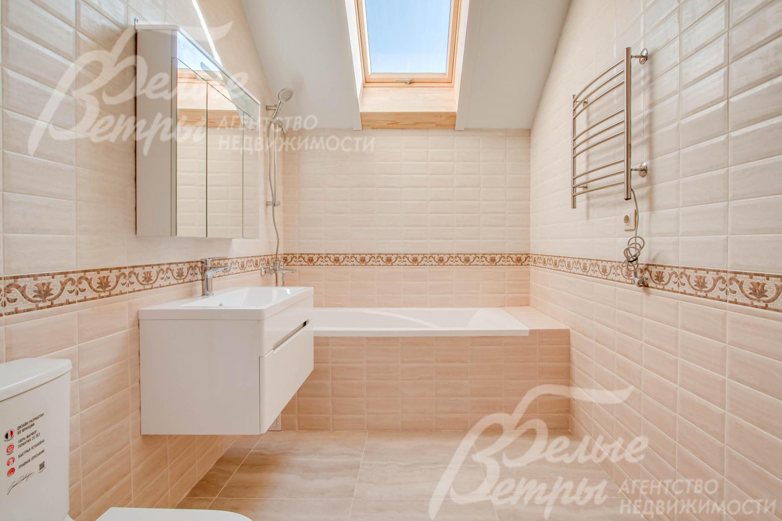 Санузел с ванной на втором этаже