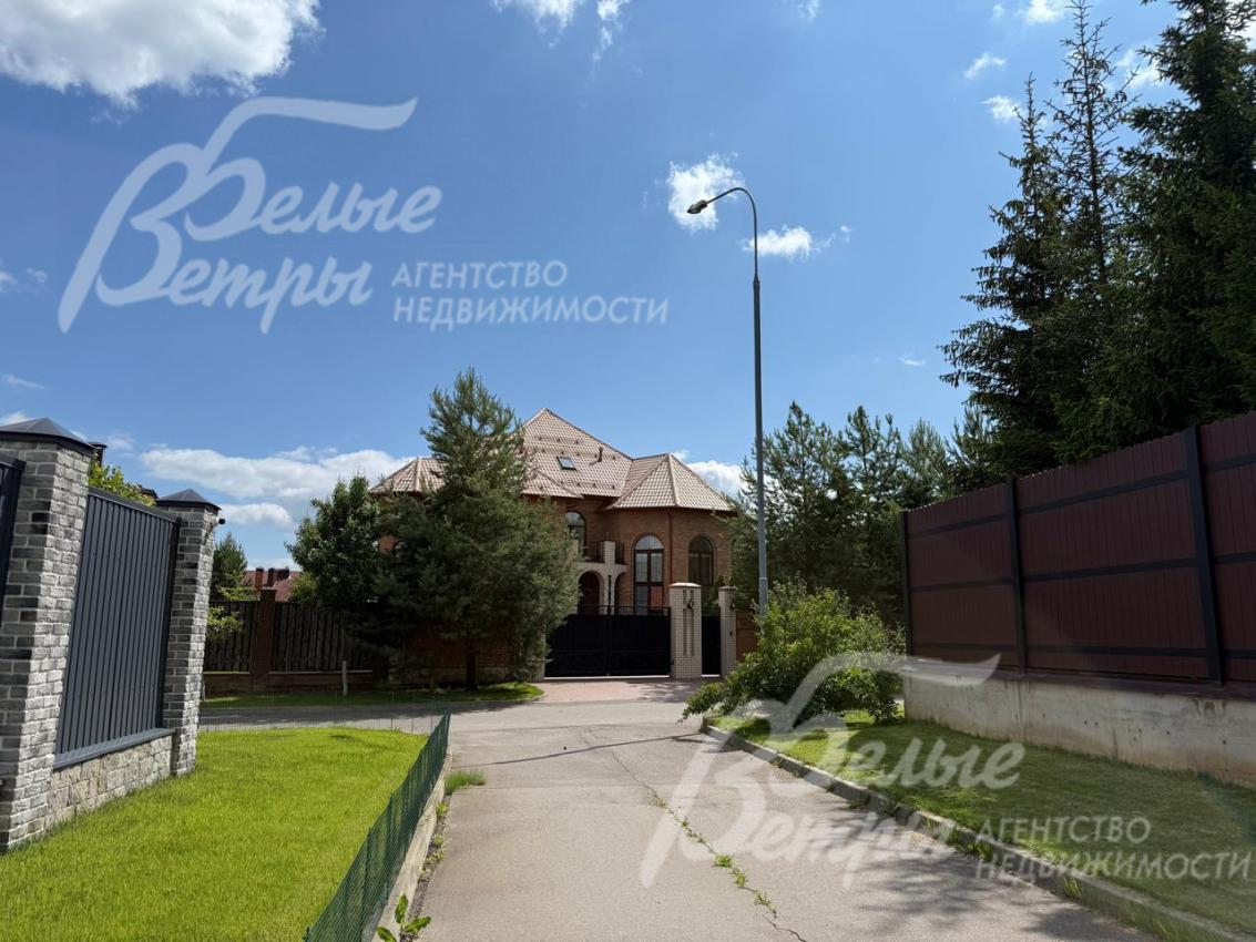 Посёлок – охраняемый,с центральными коммуникациями