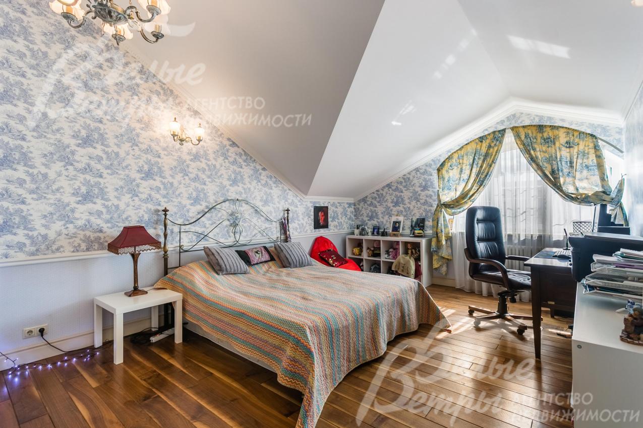 Спальня на 3ем этаже