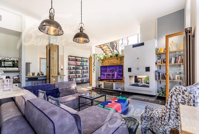 В доме 2 камина