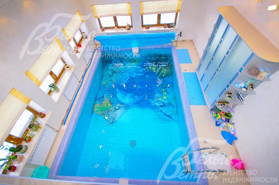 Скимерный бассейн 6,2*4 м, глубина 1,8 м, с противотоком и подсветкой