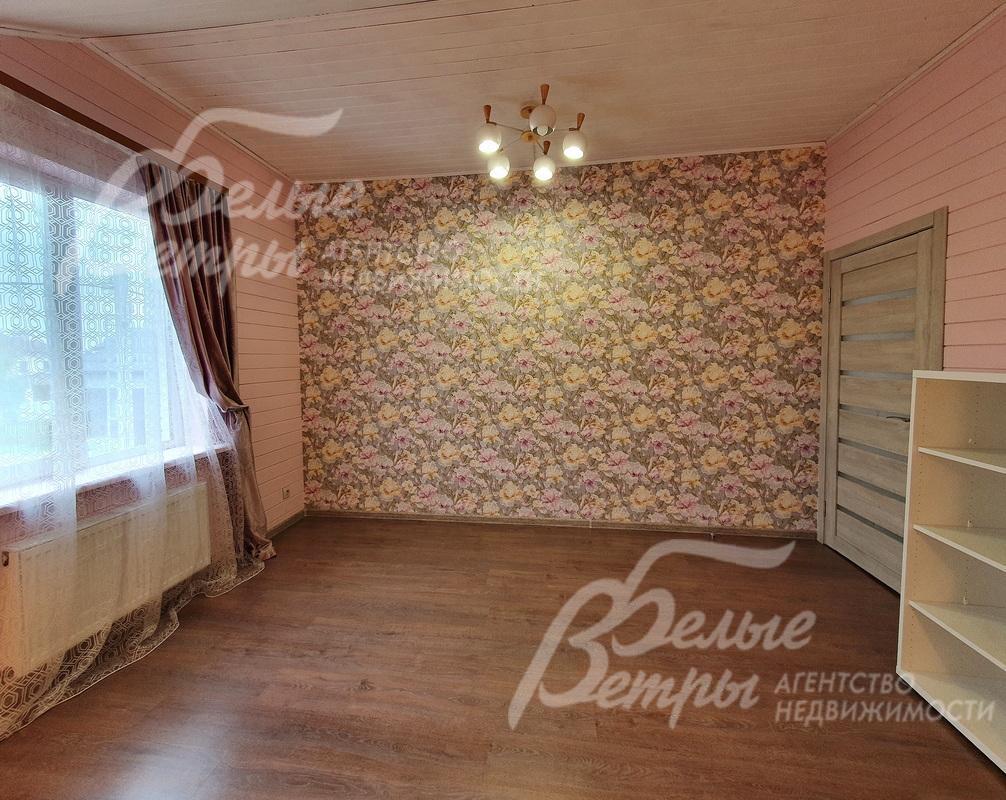 Детская комната для девочки на втором этаже