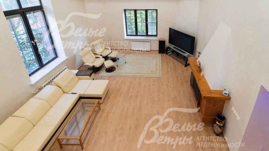 Гостиная 40 кв.м со вторым светом 