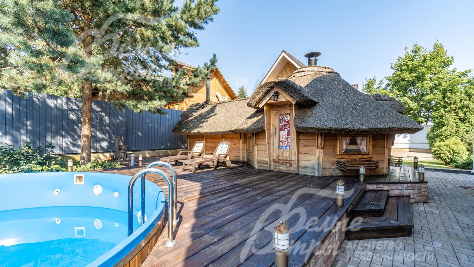 Зона для летнего отдыха и загара