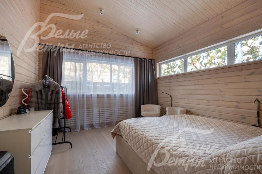 Во всех спальнях - качественные мебельные гарнитуры с удобными кроватями