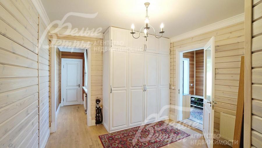 Холл-прихожая