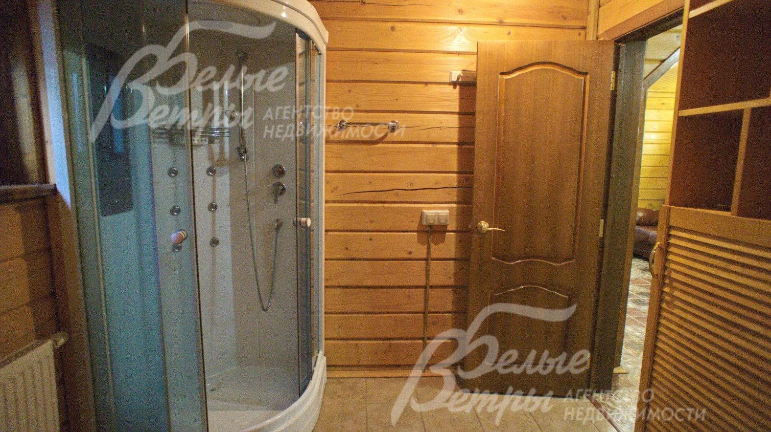 Парная и душевая в гостевом доме
