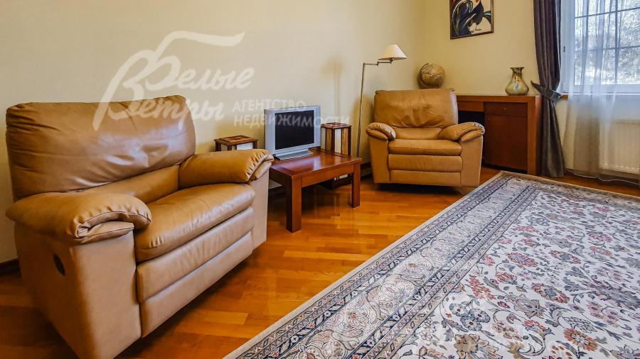 Кожаный мягкий гарнитур