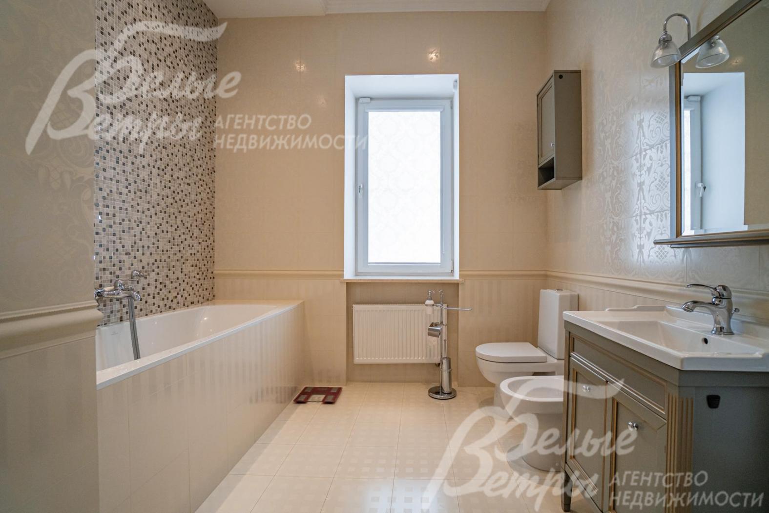 Санузел 10 кв.м при мастер-спальне