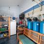 В основном доме установлен газовый котёл Protherm 50 KLOM 50, горячее водоснабжение - также через газовый котёл
