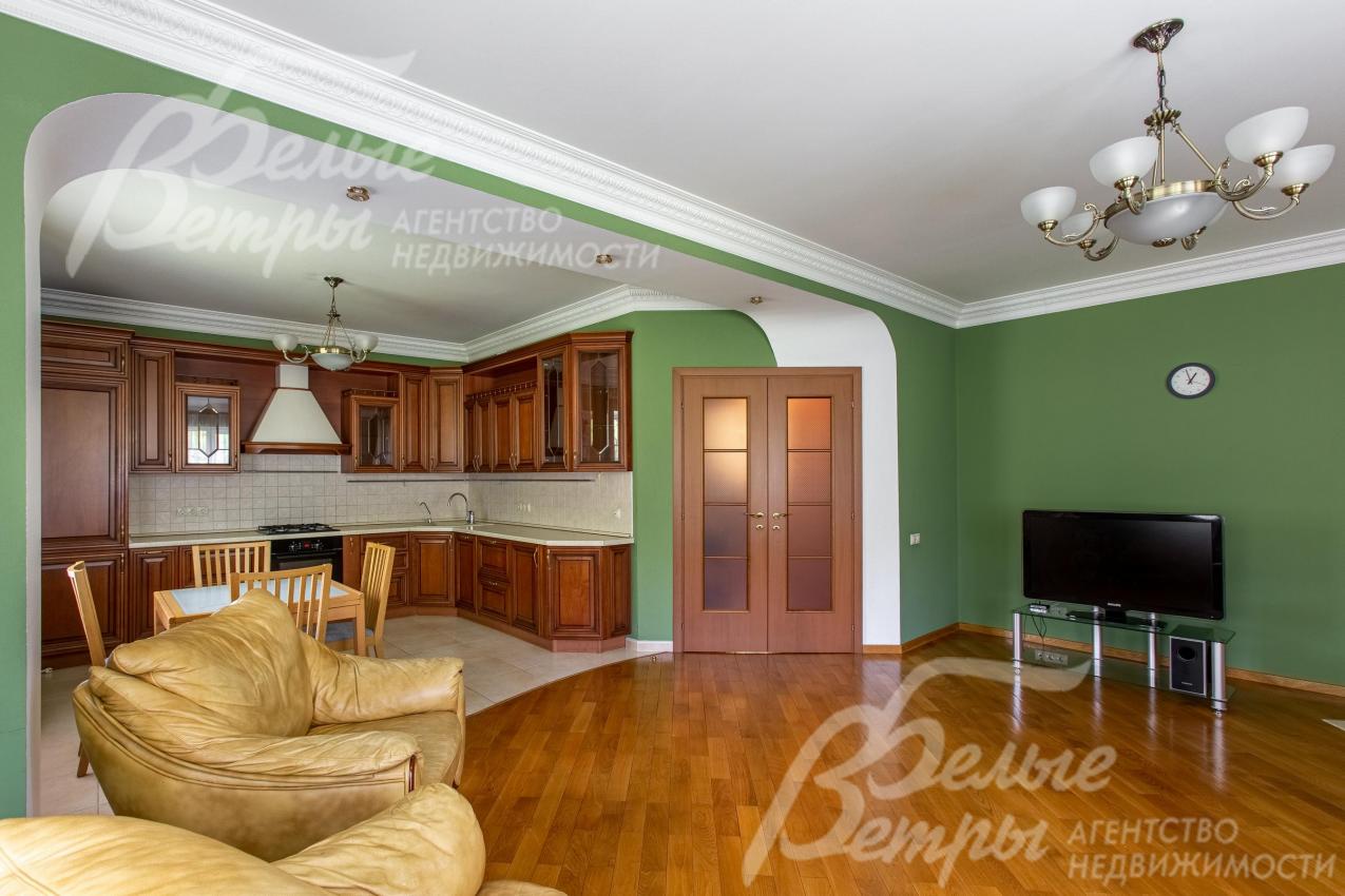 Кухня-гостиная 40 кв.м с мебелью и ТВ