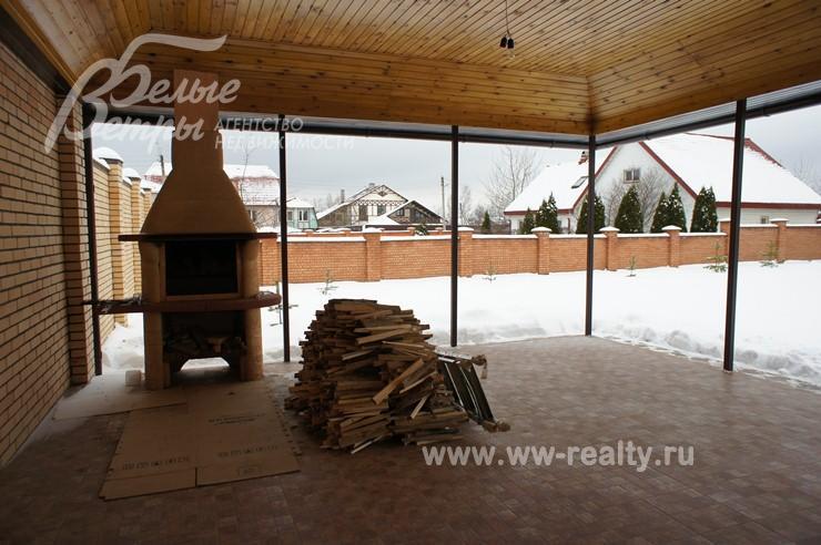 Крытая веранда 40 кв.м с барбекю в СПА-комплексе