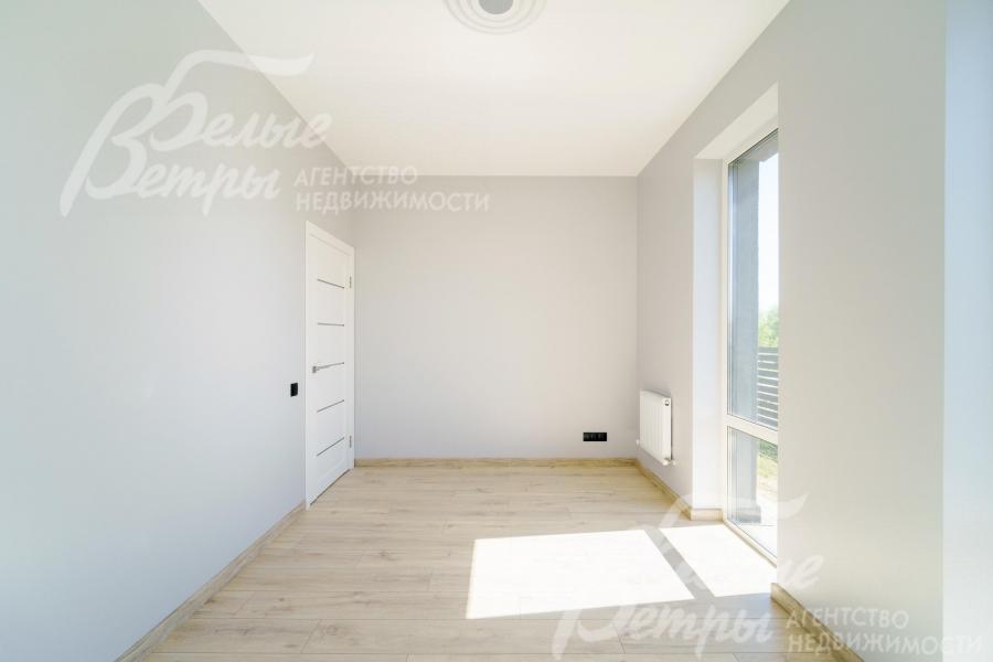 Кабинет на первом этаже