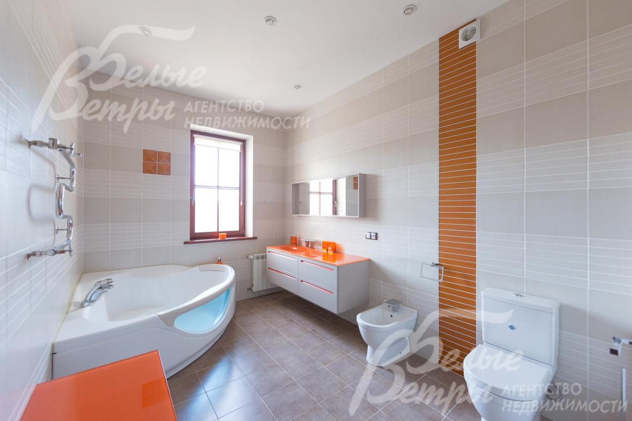 Санузел в мастер-спальне