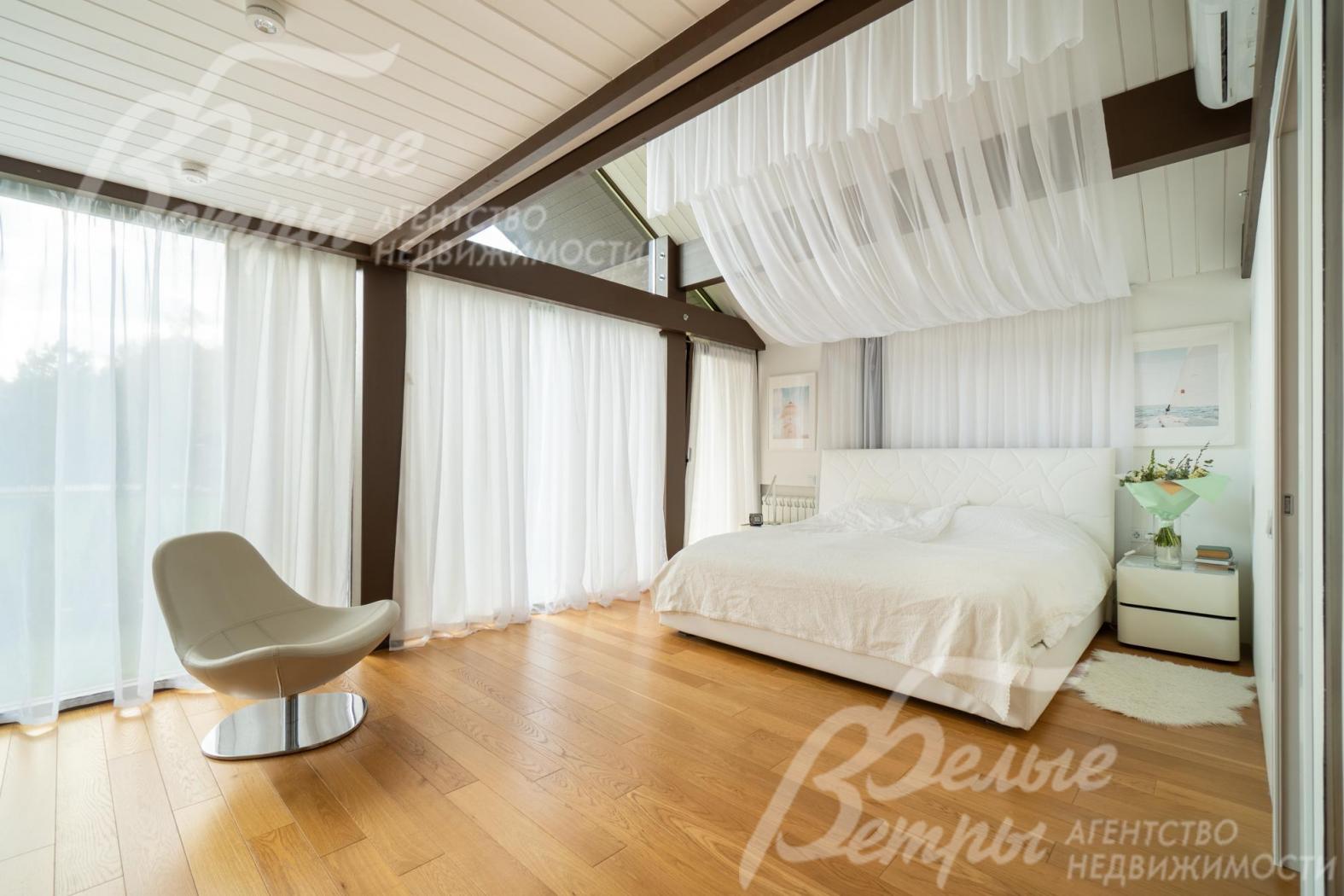 Все спальни оборудованы шкафами и мебелью