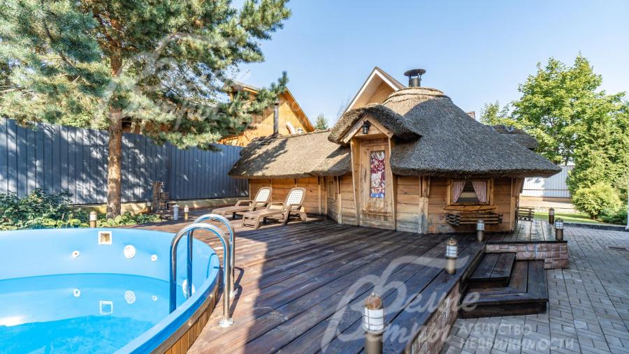 Зона для летнего отдыха и загара