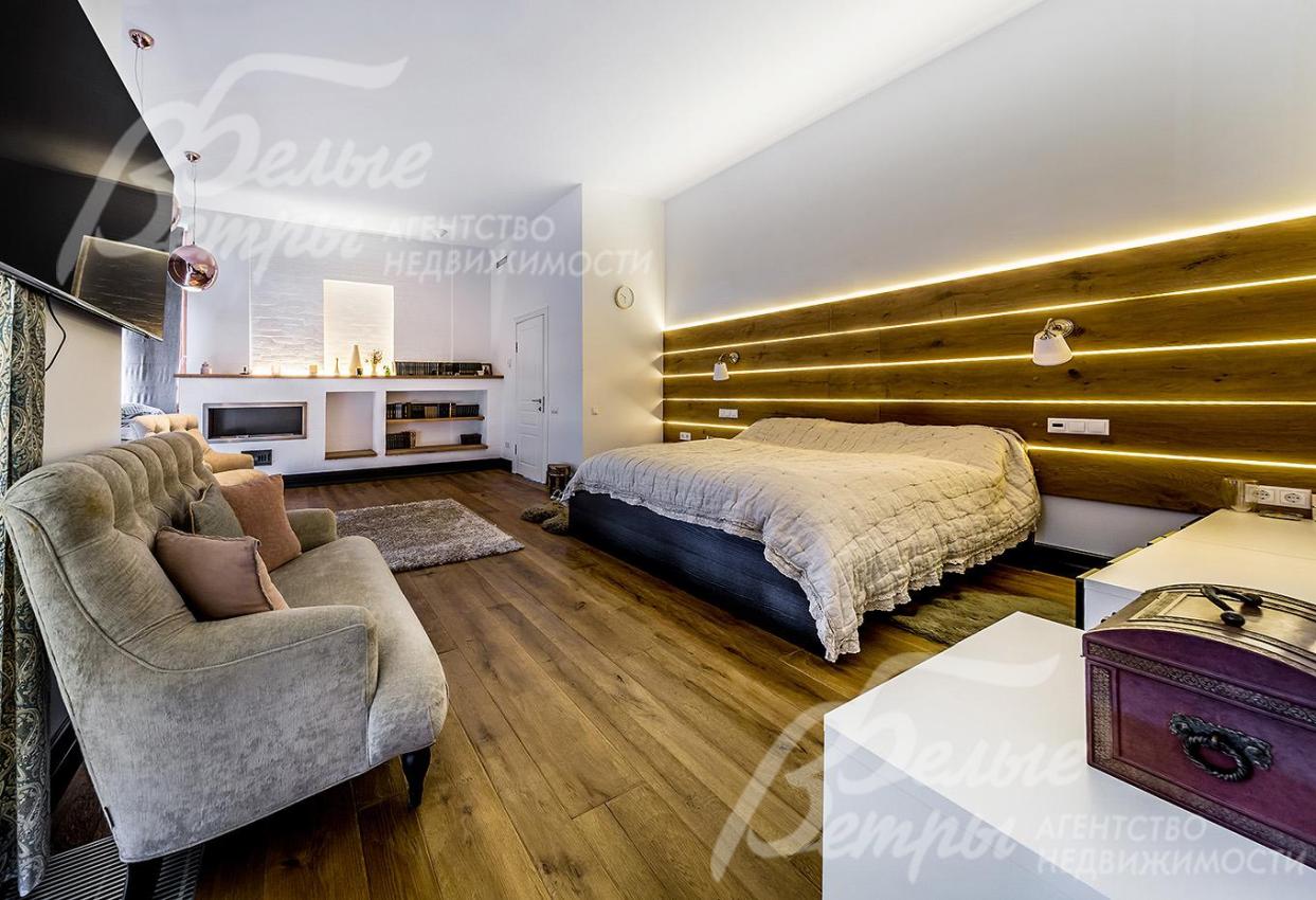 В доме 6 спален