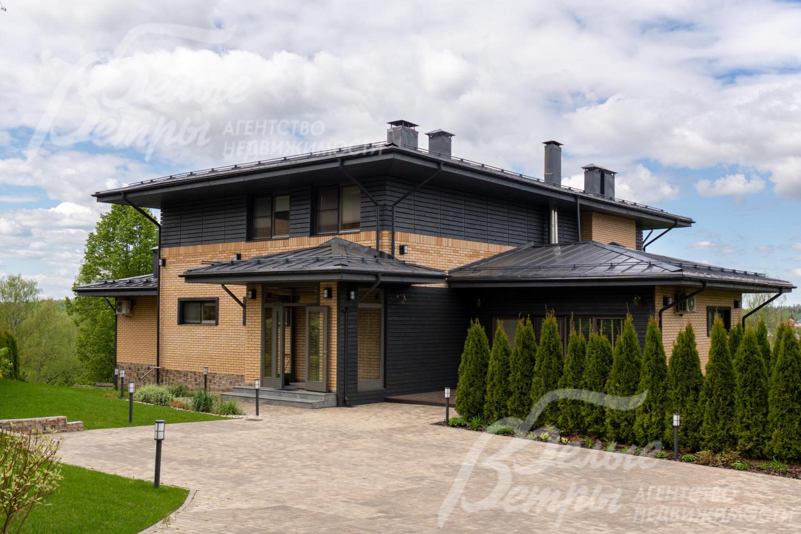 Новый элитный видовой дом в духе Фрэнка Ллойд Райта 