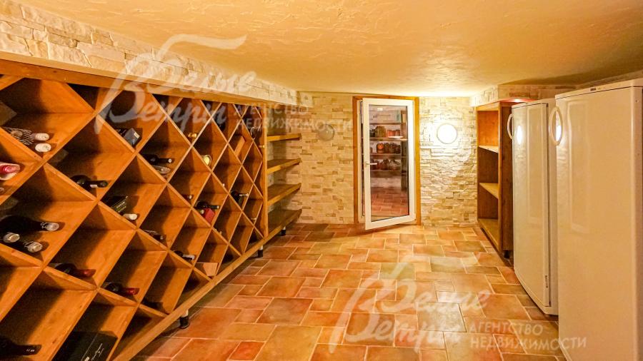 Винный погреб