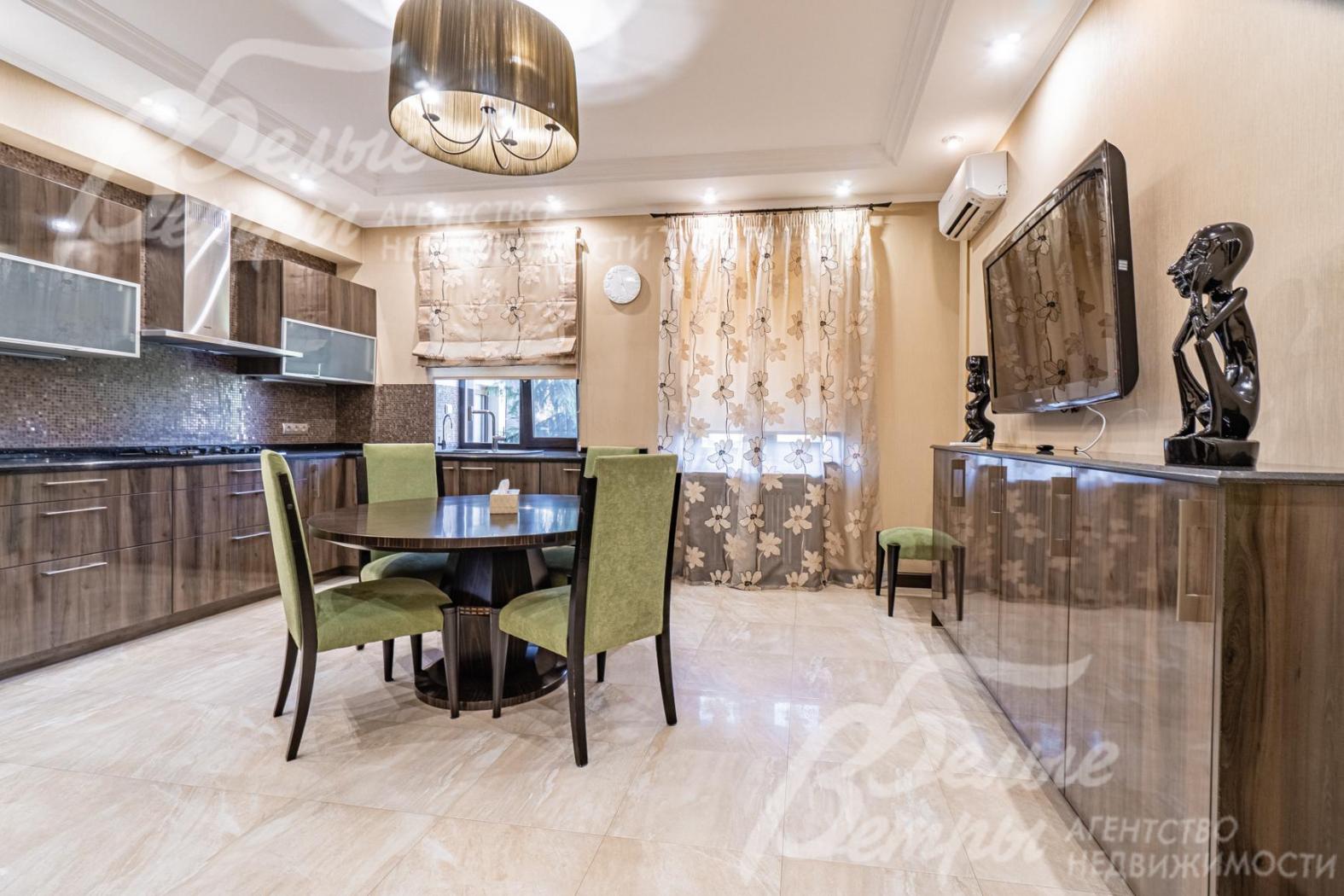 Кухня-столовая 17.5 кв.м