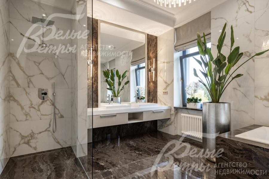 Санузел при главной мастер спальне