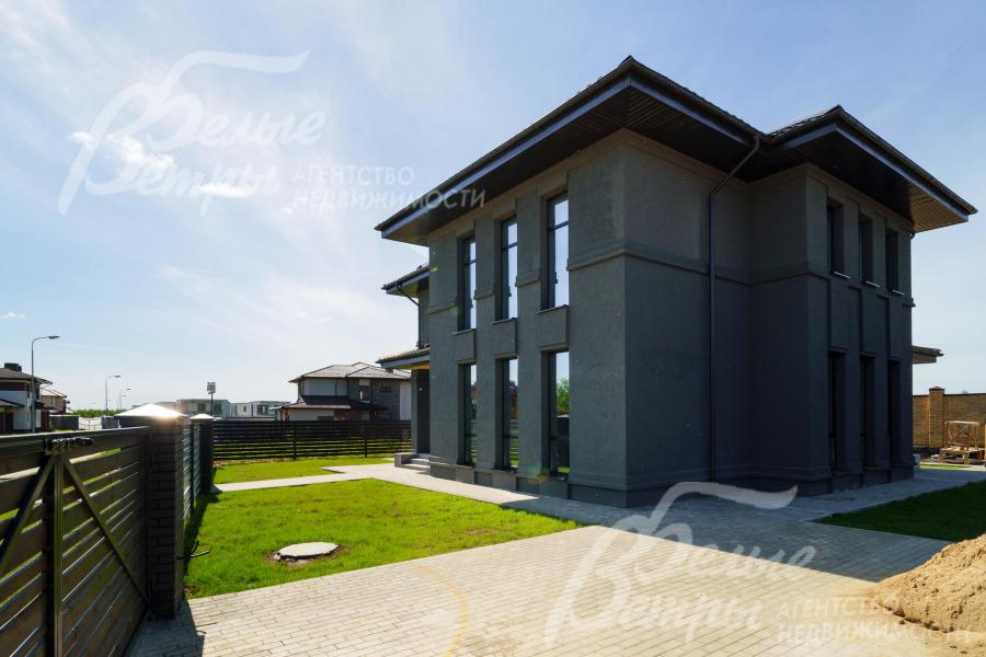 Коттедж на ухоженном участке площадью 6 соток 