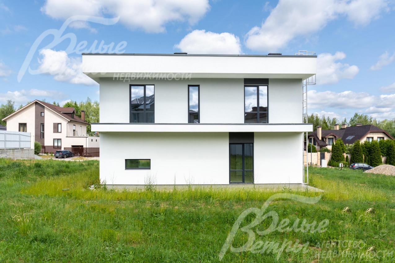 Ровный участок 15 соток.