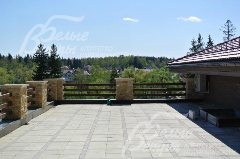 Открытая веранда 184 кв.м на 2-м этаже