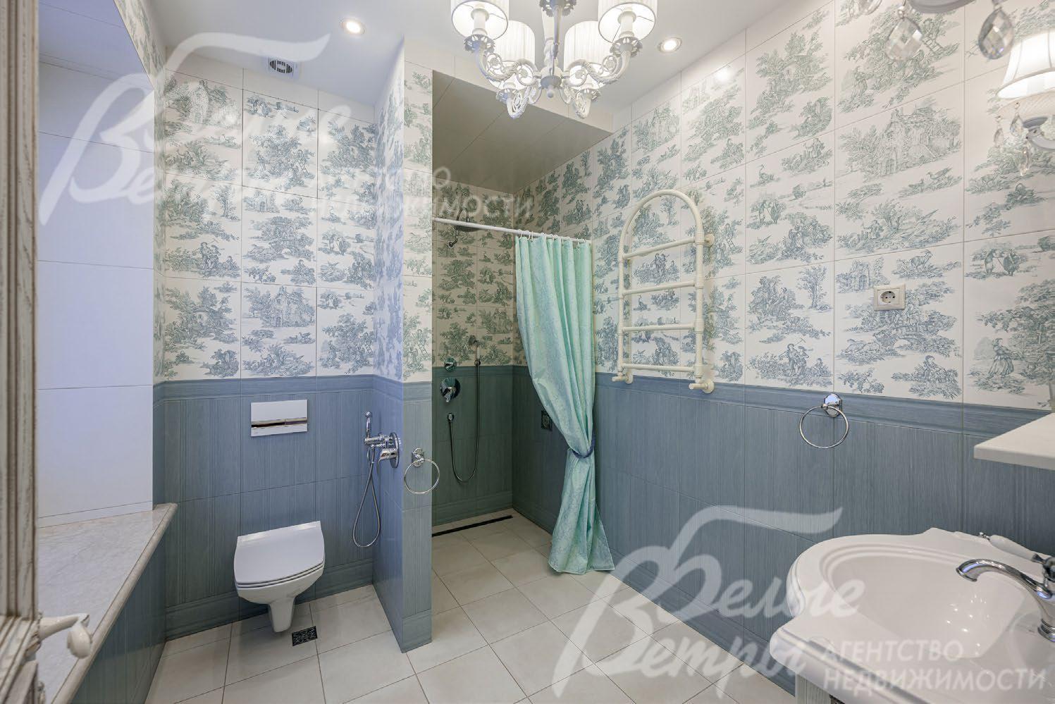 Санузел с душем на втором этаже